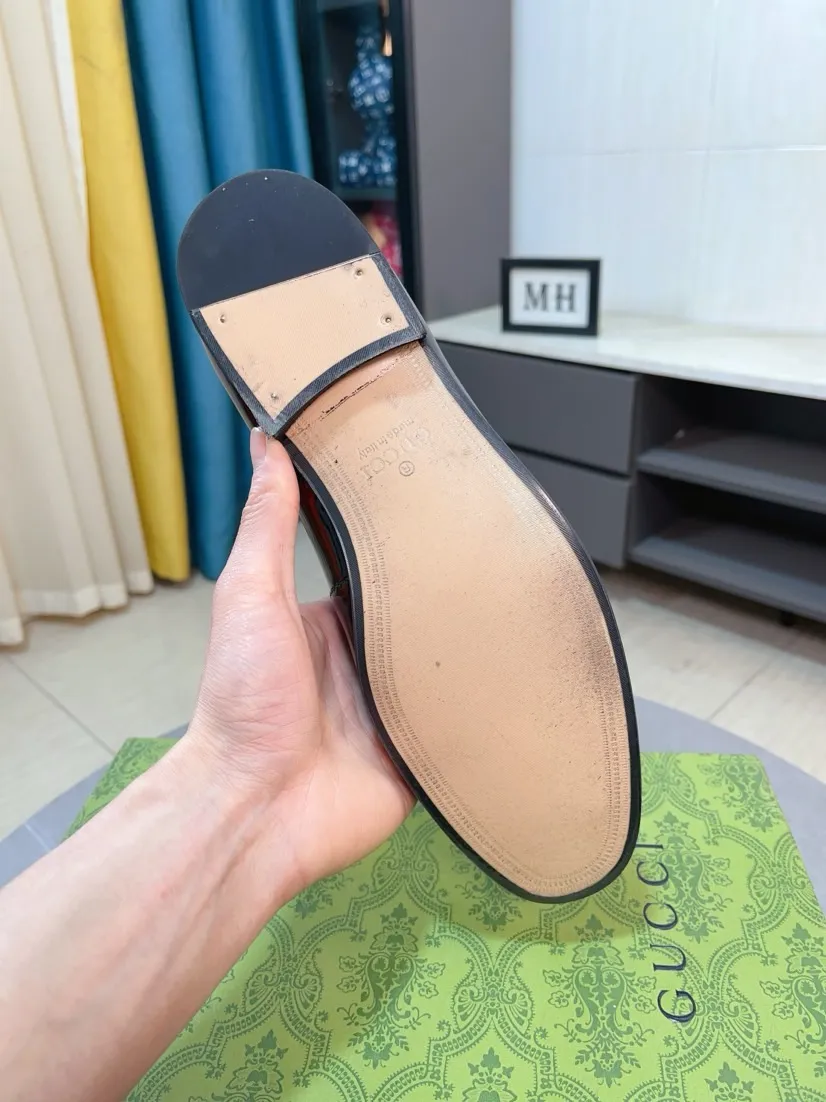 Men's shoes 💰500🌹🌹【GUCCI】The most popular classic Gucci leather shoes. Synchronized with the official website, the upper is made of Italian first-layer cowhide ➕cowhide lining, with unique brand and unique craftsmanship. Highlighting the hot style of the new year. Stop hesitating, stop wandering, get it now. Number: 38--44